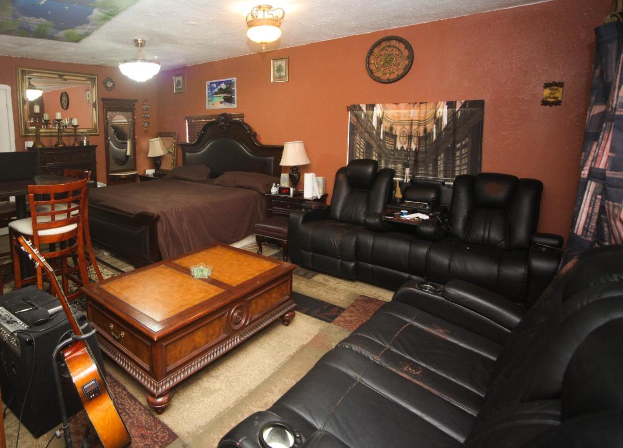 Beautiful Large Bedroom Орландо Екстериор снимка